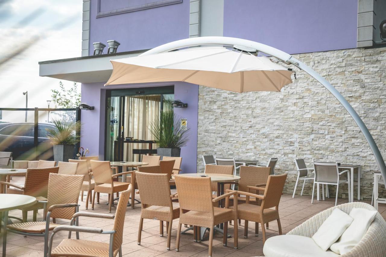 Hotel Baya - In Centro, Sul Mare Milano Marittima Eksteriør billede