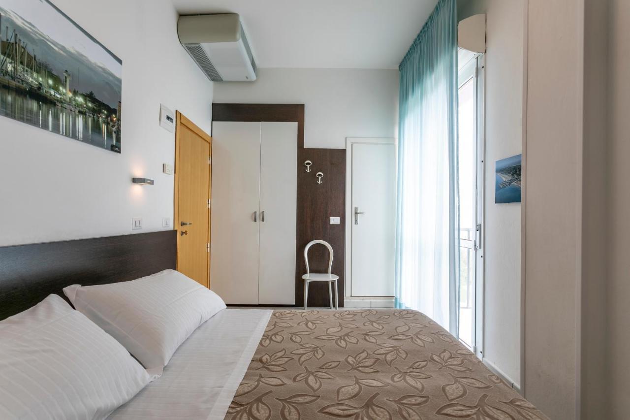 Hotel Baya - In Centro, Sul Mare Milano Marittima Eksteriør billede