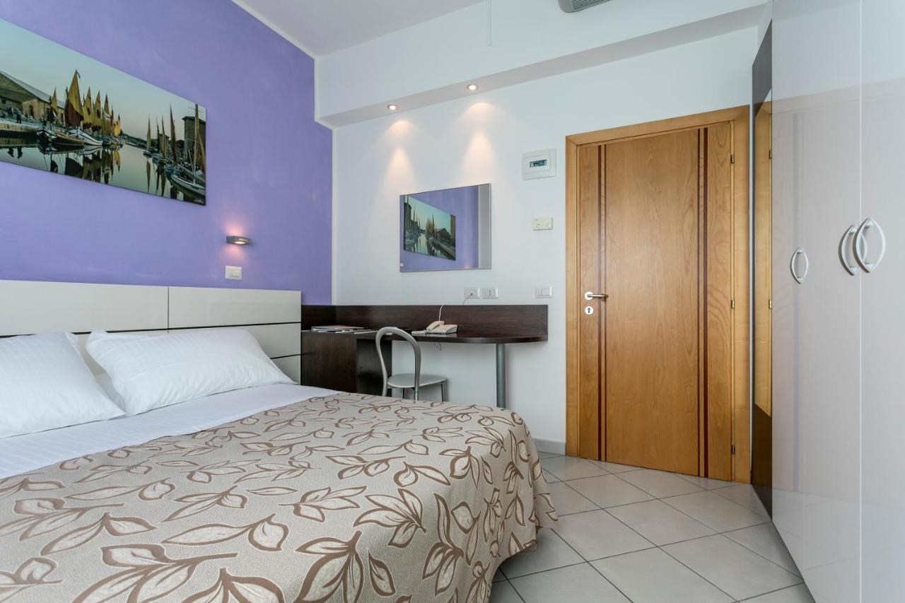 Hotel Baya - In Centro, Sul Mare Milano Marittima Eksteriør billede