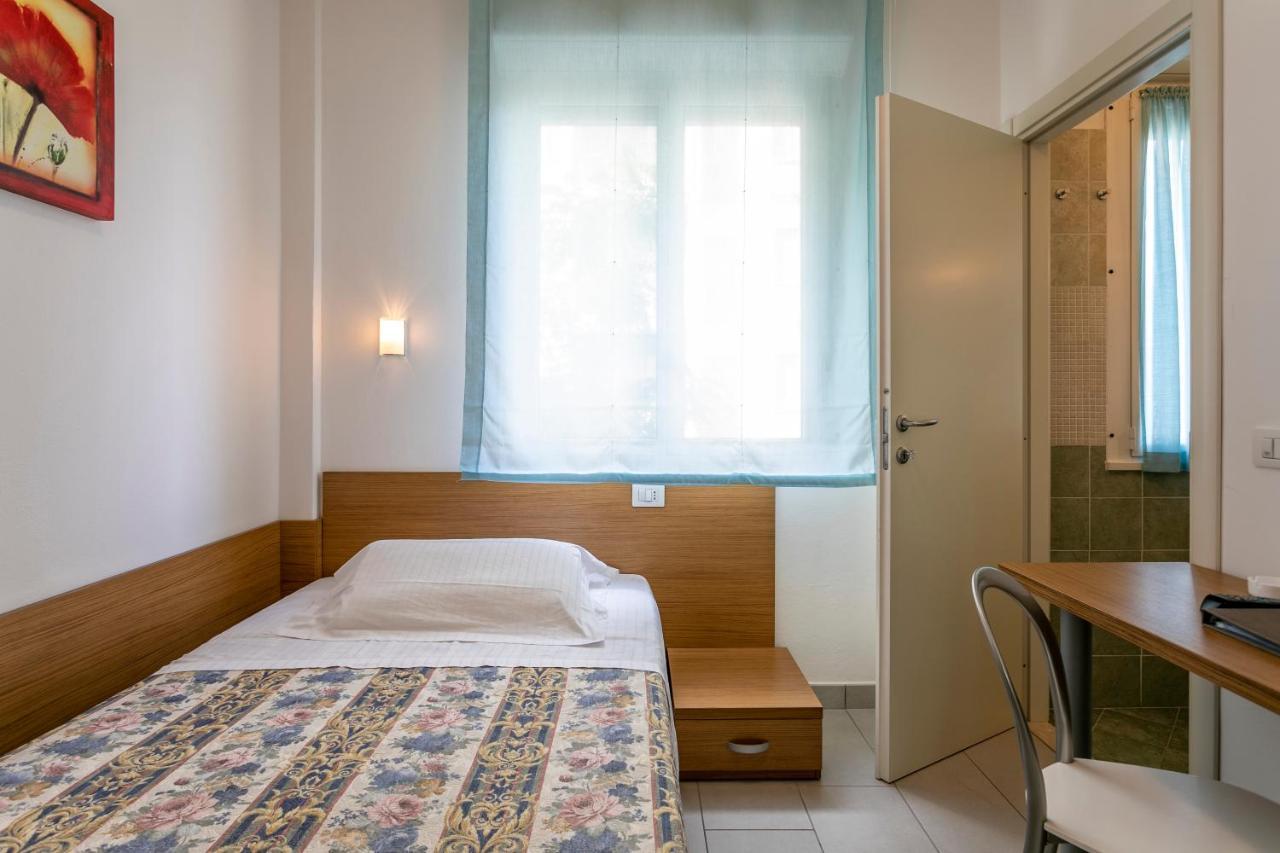 Hotel Baya - In Centro, Sul Mare Milano Marittima Eksteriør billede