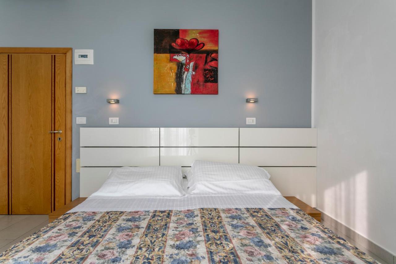 Hotel Baya - In Centro, Sul Mare Milano Marittima Eksteriør billede