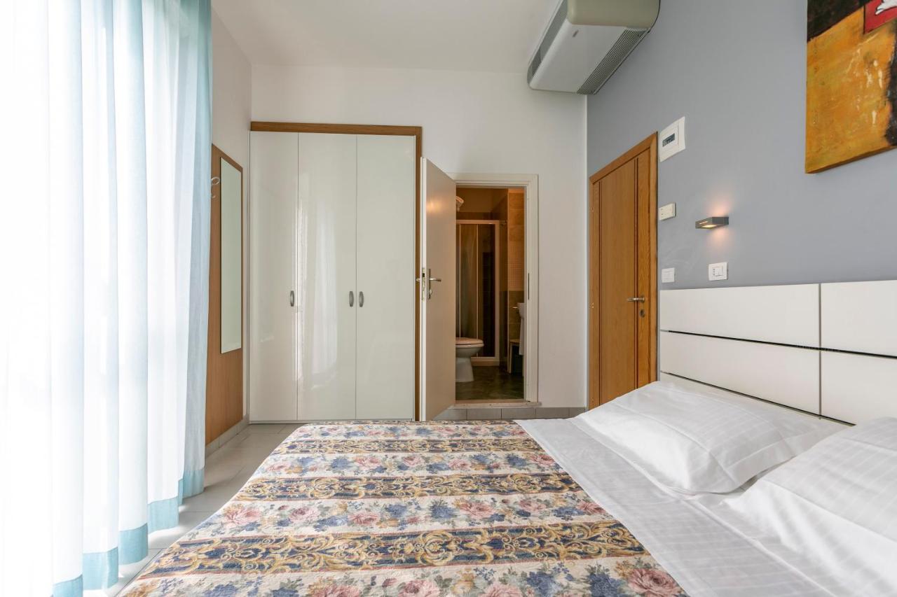 Hotel Baya - In Centro, Sul Mare Milano Marittima Eksteriør billede