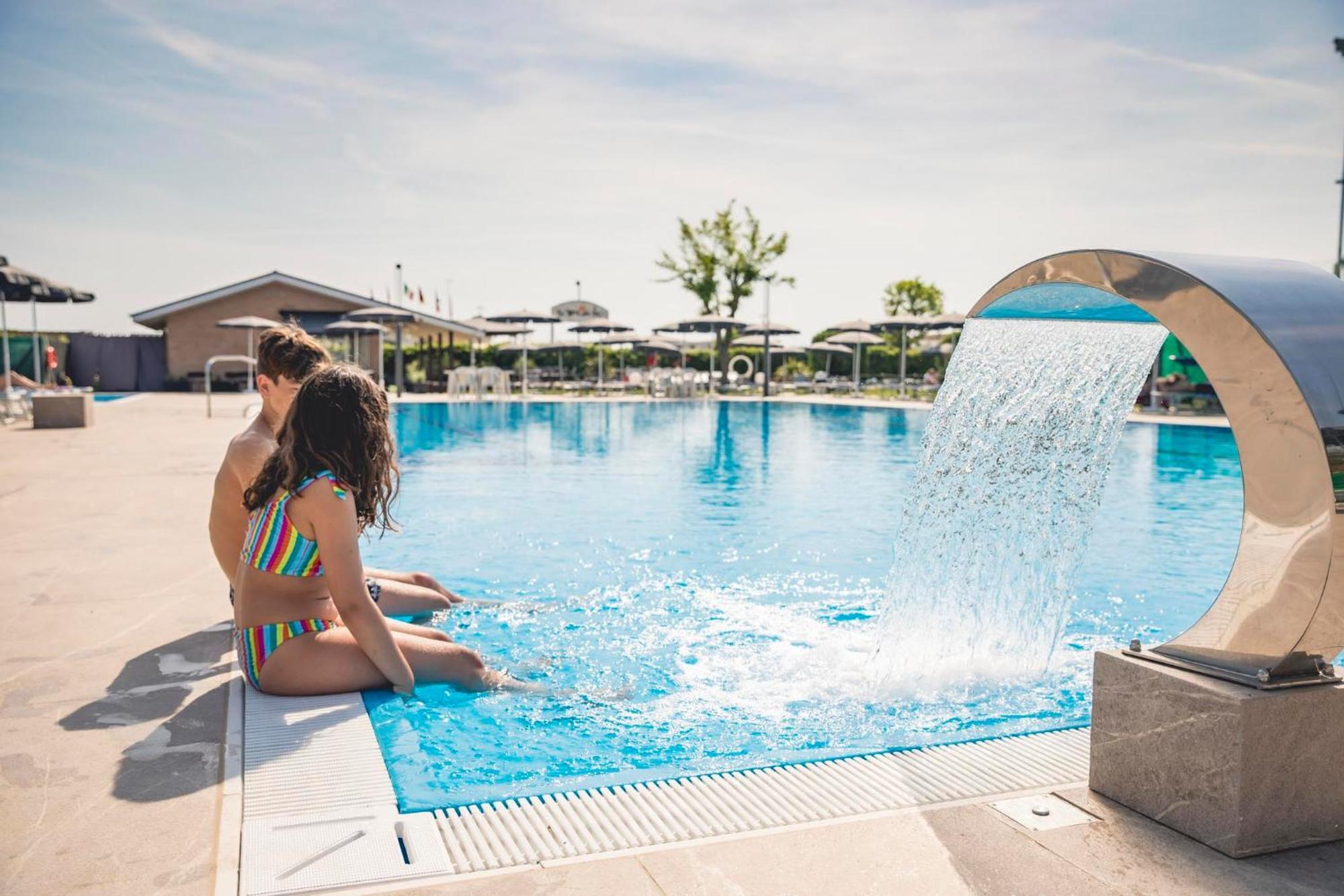 Hotel Baya - In Centro, Sul Mare Milano Marittima Eksteriør billede